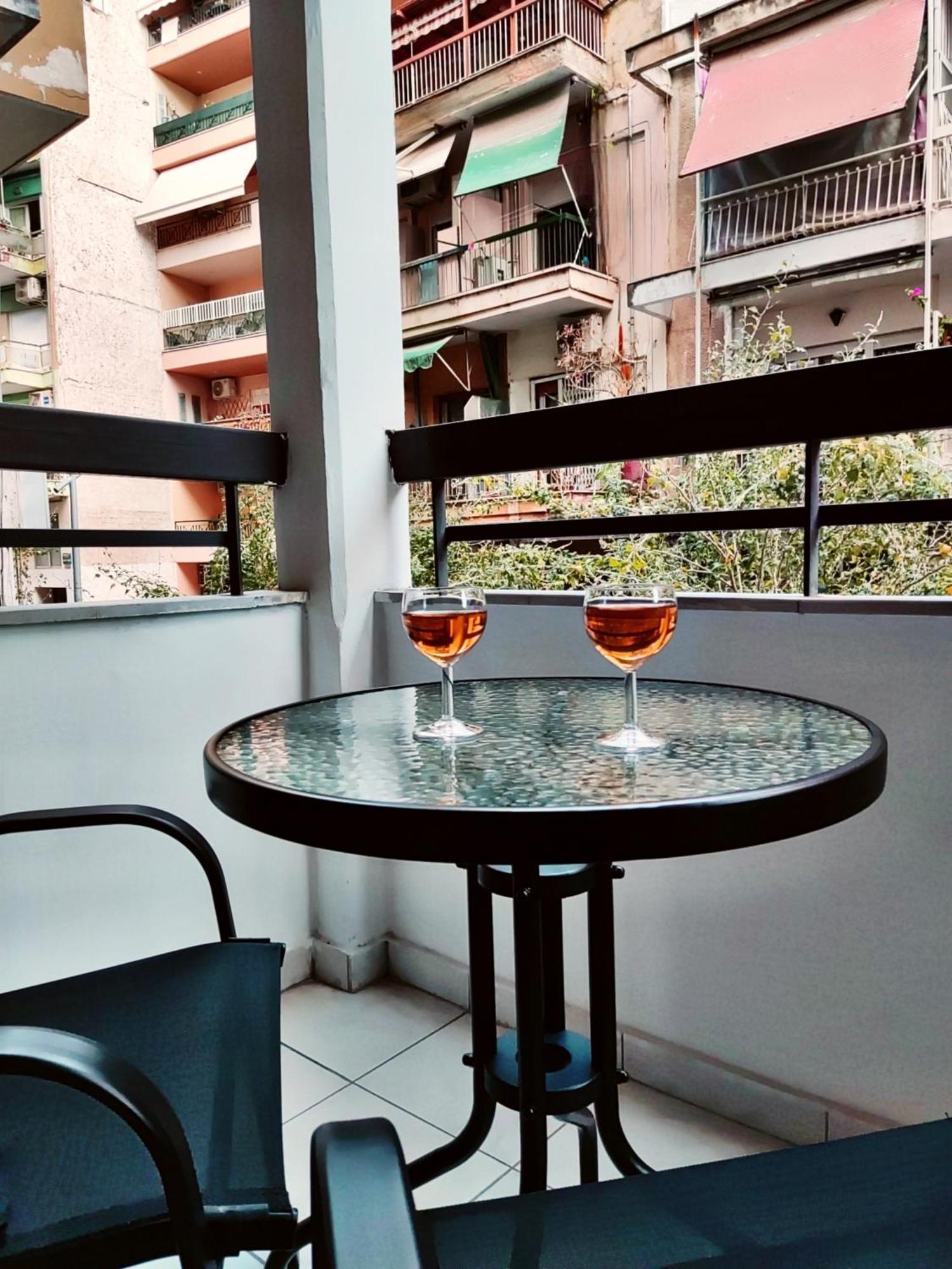 Elegant Central Studio With Balcony & 1 Gbps Fiber 塞萨洛尼基 外观 照片